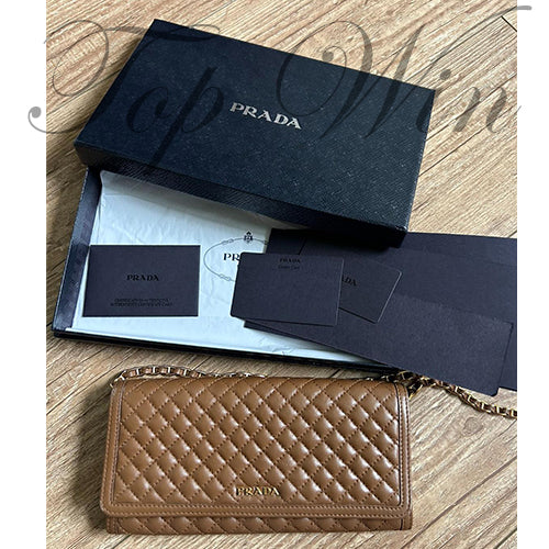 全新 Prada 普拉達 棕色鏈條絎縫包（特價）